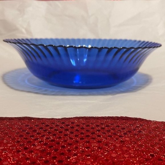 GORGEOUS COLOREX SCALLOPED / FLUTED 9 1/2" SERVING BOWL COBALT BLUE DISH BRAZIL - Picture 4 of 9